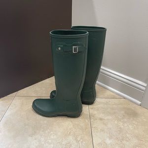 Size 9 Hunter Boots